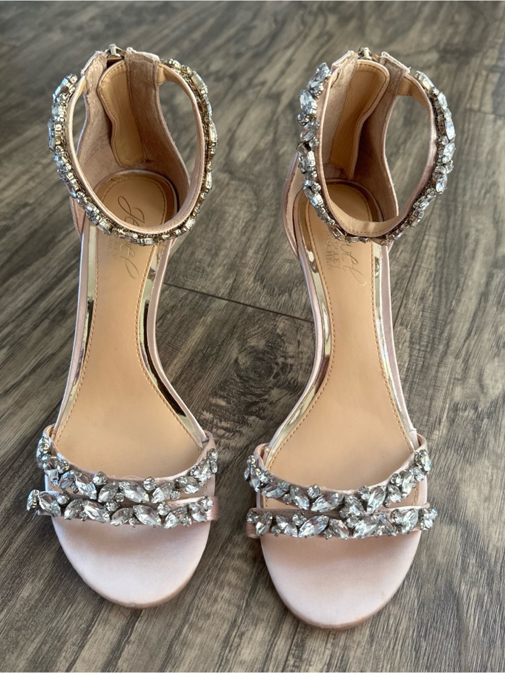 Jewel Badgley Mischka Heels Size 6